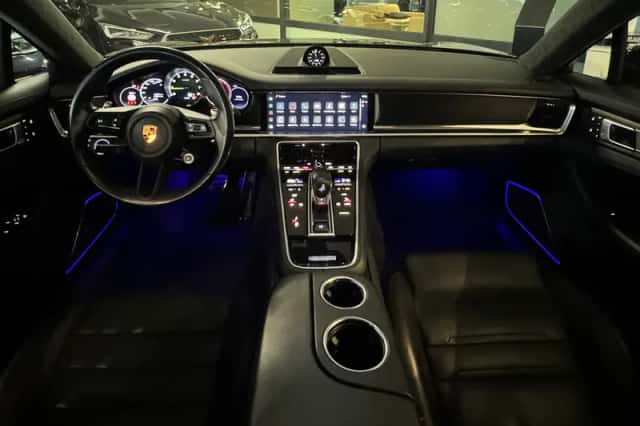 Porsche Panamera (2022) thumbnail 4