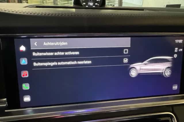 Porsche Panamera (2022) thumbnail 32