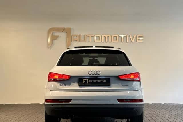 Audi Q3 (2018) thumbnail 11
