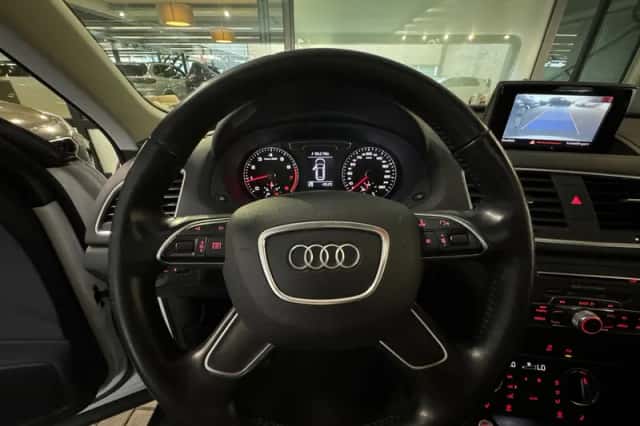 Audi Q3 (2018) thumbnail 13