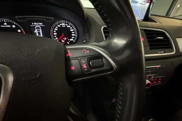 Audi Q3 (2018) thumbnail 14