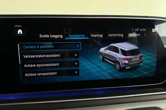 Mercedes-Benz GLE (2022) thumbnail 38