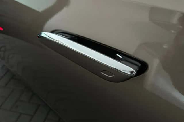 Mercedes-Benz E-Klasse (2024) thumbnail 16