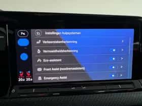 Volkswagen Golf (2021) thumbnail 31