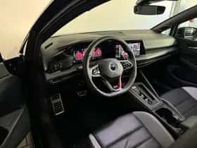 Volkswagen Golf (2022) thumbnail 5
