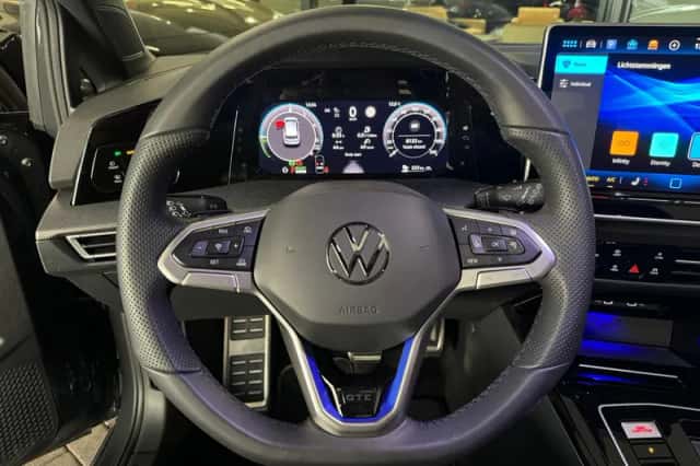 Volkswagen Golf (2025) thumbnail 15