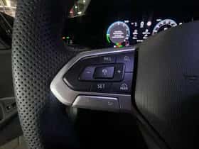 Volkswagen Golf (2025) thumbnail 17