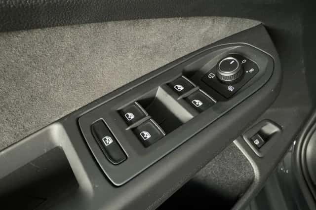 Volkswagen Golf (2025) thumbnail 22