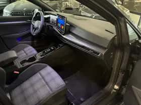 Volkswagen Golf (2025) thumbnail 40