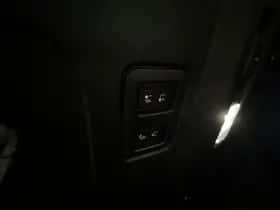 Land Rover Defender (2026) thumbnail 24