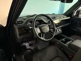 Land Rover Defender (2026) thumbnail 6