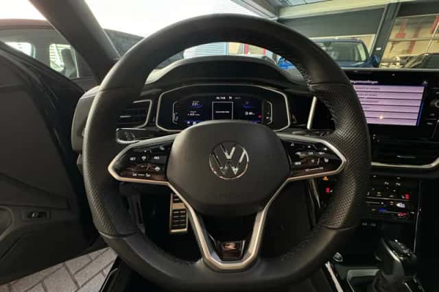 Volkswagen T-Roc (2022) thumbnail 16