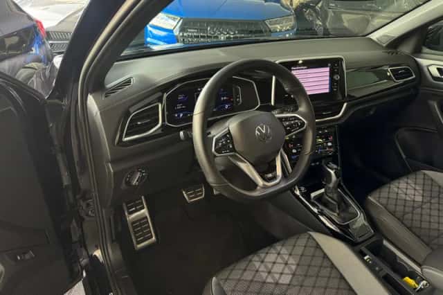 Volkswagen T-Roc (2022) thumbnail 4