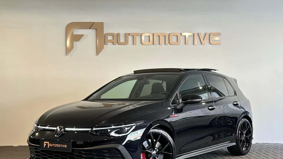 Volkswagen Golf (2022) — foto 1