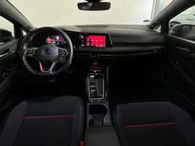 Volkswagen Golf (2022) thumbnail 4