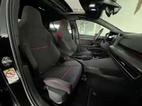Volkswagen Golf (2022) thumbnail 31