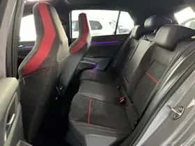 Volkswagen Golf (2024) thumbnail 14