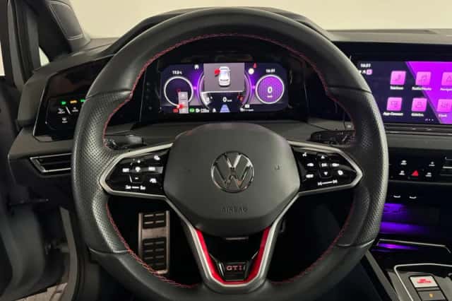 Volkswagen Golf (2024) thumbnail 15