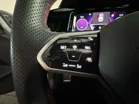 Volkswagen Golf (2024) thumbnail 17