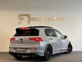 Volkswagen Golf (2024) thumbnail 3