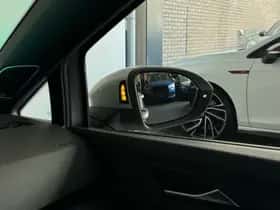 Volkswagen Golf (2021) thumbnail 22