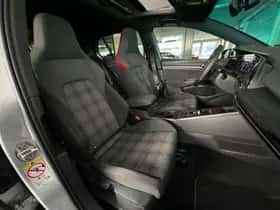 Volkswagen Golf (2021) thumbnail 33