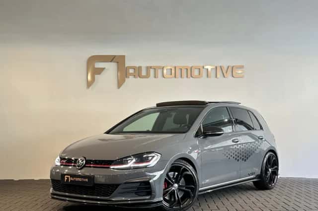 Volkswagen Golf (2019) thumbnail 1