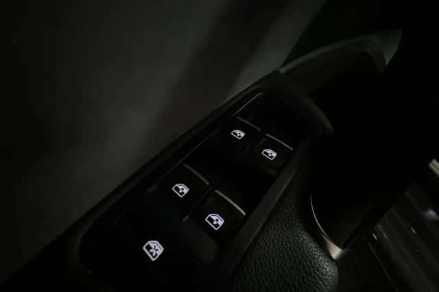 Volkswagen Golf (2019) thumbnail 19