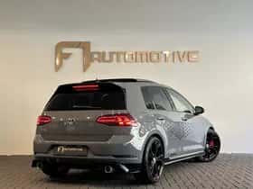 Volkswagen Golf (2019) thumbnail 3