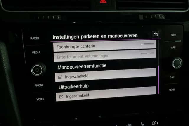 Volkswagen Golf (2019) thumbnail 28