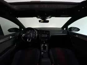 Volkswagen Golf (2019) thumbnail 4