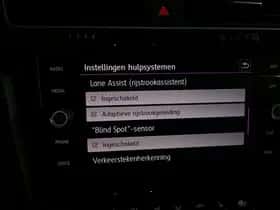 Volkswagen Golf (2019) thumbnail 31