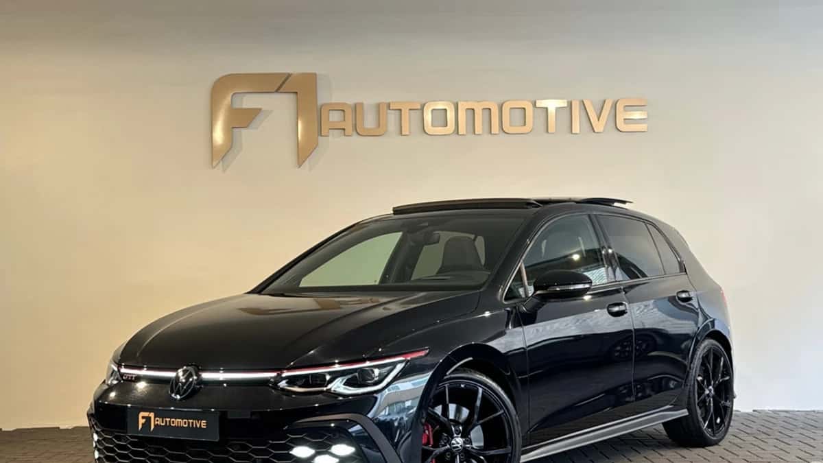 Volkswagen Golf (2023) — foto 1