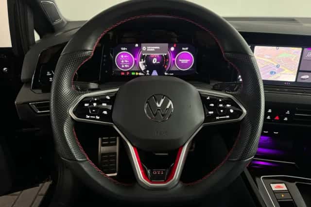 Volkswagen Golf (2023) thumbnail 12
