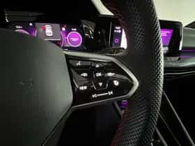 Volkswagen Golf (2023) thumbnail 14