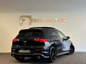 Volkswagen Golf (2023) thumbnail 3