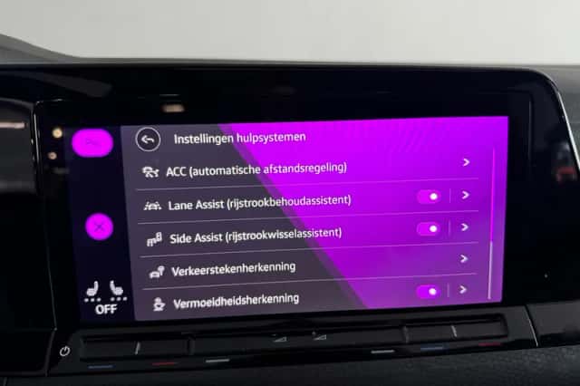 Volkswagen Golf (2023) thumbnail 27