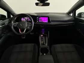 Volkswagen Golf (2023) thumbnail 4