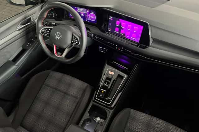 Volkswagen Golf (2023) thumbnail 31