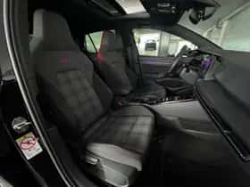 Volkswagen Golf (2023) thumbnail 33