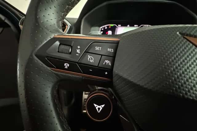 CUPRA Leon (2021) thumbnail 14