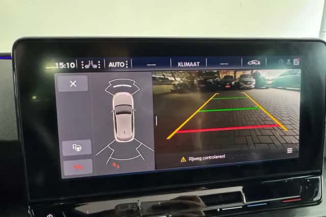 CUPRA Leon (2021) thumbnail 24