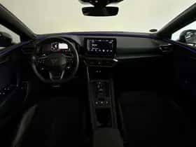CUPRA Leon (2021) thumbnail 4