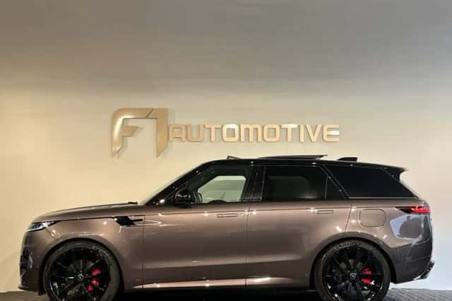 Land Rover Range Rover Sport (2025) thumbnail 12