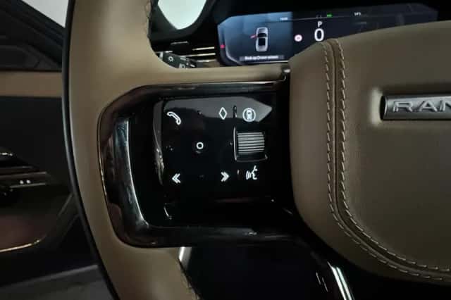Land Rover Range Rover Sport (2025) thumbnail 16