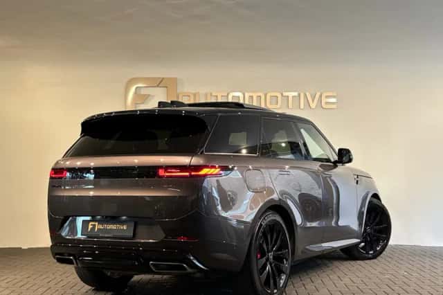 Land Rover Range Rover Sport (2025) thumbnail 3