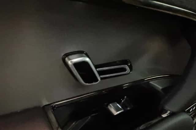 Land Rover Range Rover Sport (2025) thumbnail 24