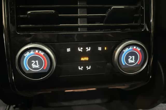Land Rover Range Rover Sport (2025) thumbnail 25