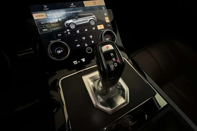 Land Rover Range Rover Evoque (2021) thumbnail 16