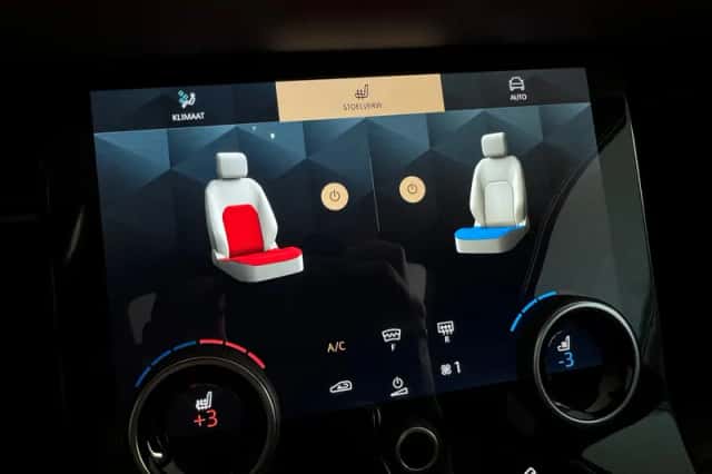 Land Rover Range Rover Evoque (2021) thumbnail 30